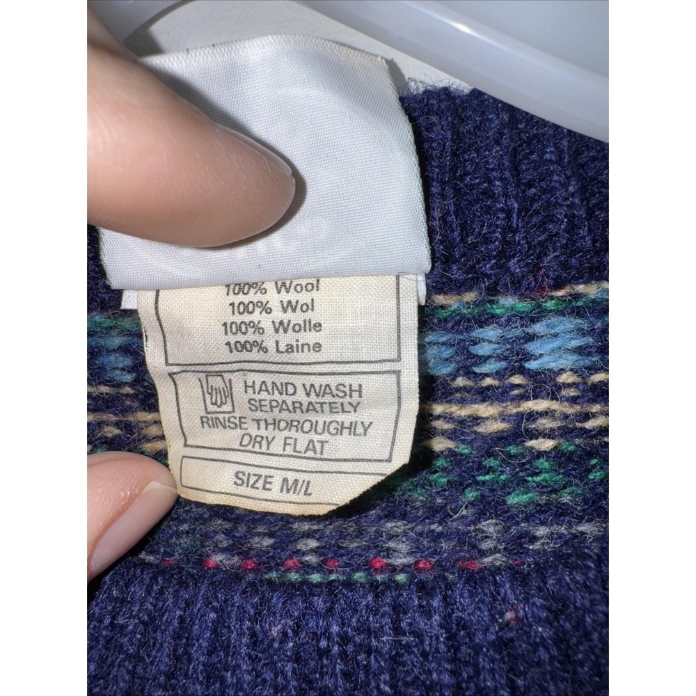 Vintage Laura Ashley Medium Large Wool Nordic Sweater Fair Isle - Picture 4 of 6